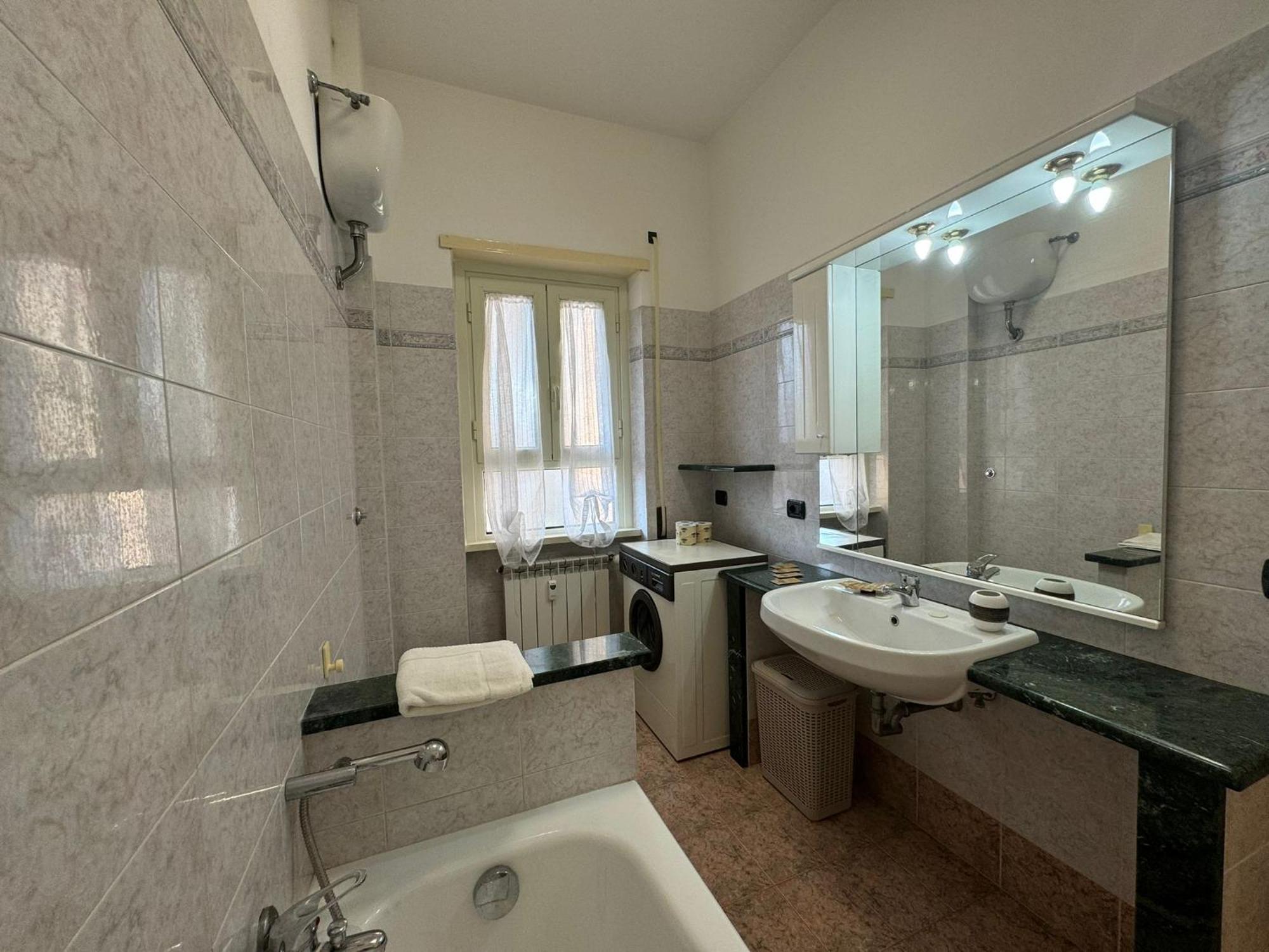 Cozy&quiet Getaway In Gianicolo Apartment *